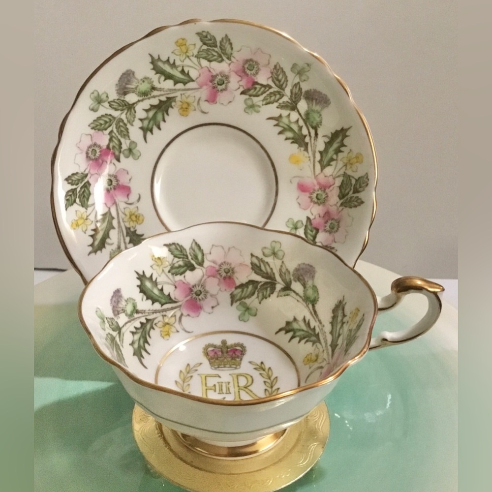 Vintage Commemorative Coronation H.M. Queen Paragon Teacup Saucer